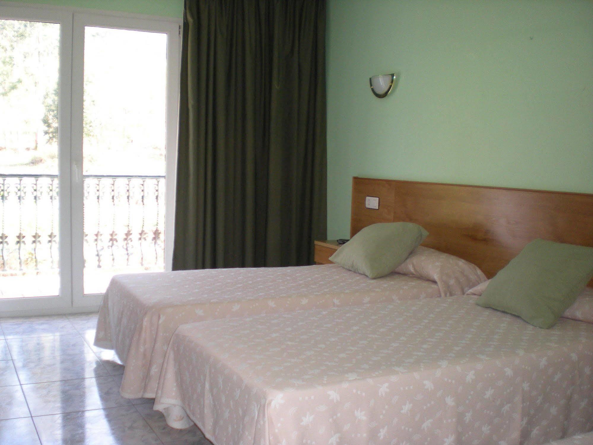 Chamuinas Hotel