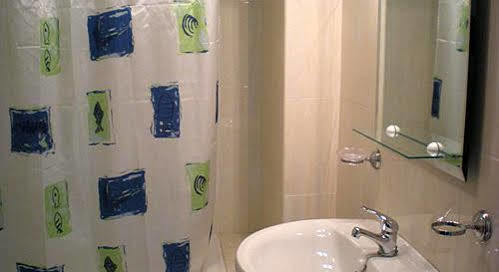 Chamuinas Hotel